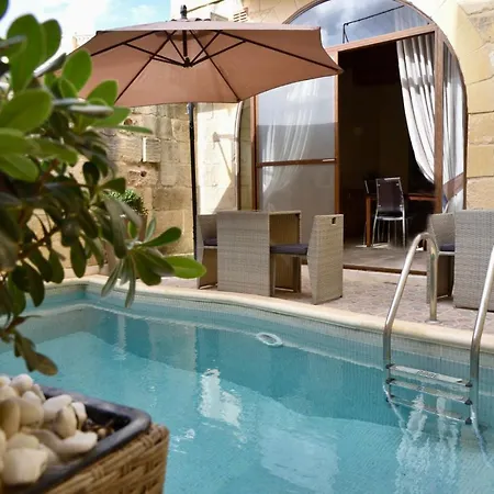 San Pawl Farmhouse- Kortoll Couette-café 3*