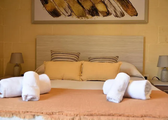 ベッド・アンド・ブレックファスト San Pawl Farmhouse- Kortoll